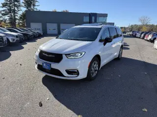 2024 Chrysler Pacifica