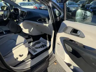 2018 Chrysler Pacifica Hybrid