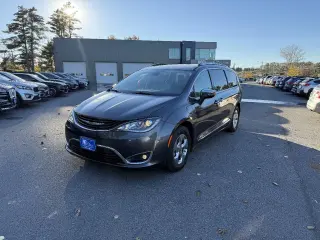 2018 Chrysler Pacifica Hybrid