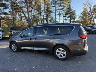 2018 Chrysler Pacifica Hybrid