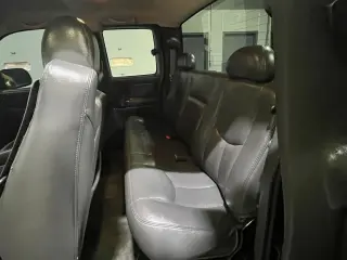 2004 Chevrolet Silverado 2500 HD con cabina extendida