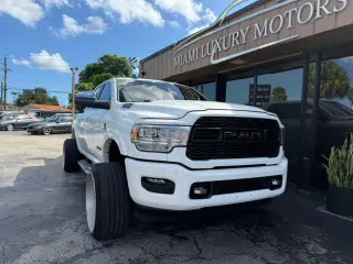 2022 Ram 2500 CREW CAB
