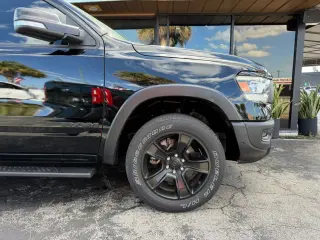 2020 Ram 1500 CREW CAB