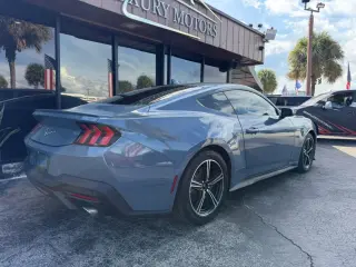 2025 Ford MUSTANG