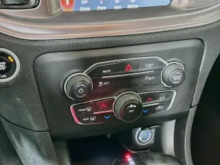 Dodge Charger 2023 SXT 4dr Sedán