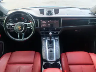 2019 Porsche MACAN