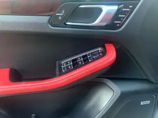 2019 Porsche MACAN