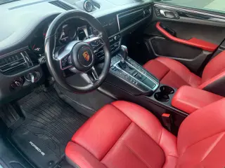 2019 Porsche MACAN