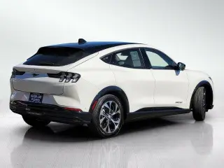 Ford Mustang Mach-E 2023 AWD Premium 4dr SUV