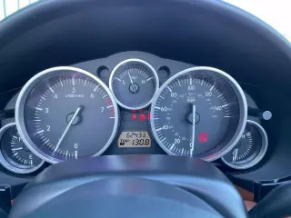 Mazda MX-5 Miata 2007 Grand Touring 2dr Convertible (2L I4 6M)