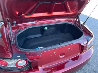 Mazda MX-5 Miata 2007 Grand Touring 2dr Convertible (2L I4 6M)