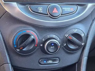 Hyundai ACCENT 2016 SE 4dr Hatchback 6A