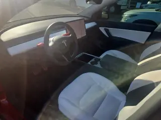 Tesla Model Y 2021 AWD Long Range 4dr Crossover