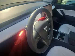 Tesla Model Y 2021 AWD Long Range 4dr Crossover