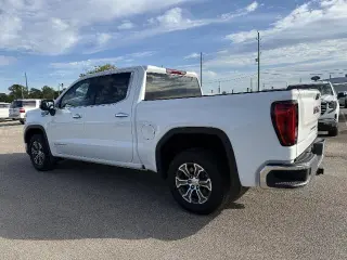 GMC Sierra 1500 2026 4x2 SLT 4dr Crew Cab 5.8 ft. SB