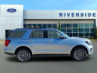 Ford Expedition 2024 4x4 XLT 4dr SUV