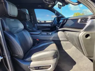2023 Jeep Grand Wagoneer