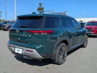 Nissan Pathfinder 2022 SL 4dr SUV