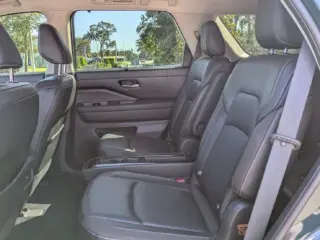 Nissan Pathfinder 2022 SL 4dr SUV
