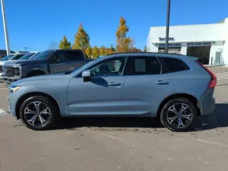 Volvo XC60 2022 AWD B5 Momentum 4dr SUV