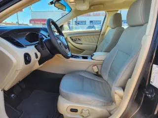 Ford Taurus 2016