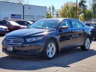 Ford Taurus 2016