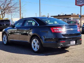 Ford Taurus 2016