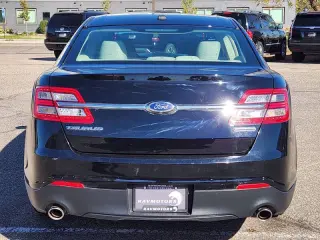Ford Taurus 2016