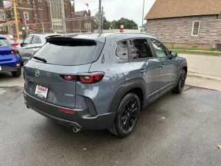 Mazda CX-50 del 2025