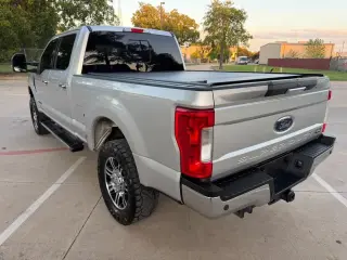 2018 Ford F250 SUPER DUTY CREW CAB