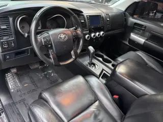 2020 TOYOTA SEQUOIA