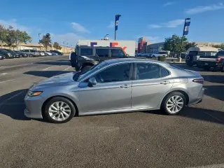 Toyota Camry 2024 LE 4dr Sedán