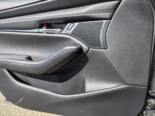 Mazda Mazda3 Sedán 2024 2.5 S Preferred 4dr Sedán