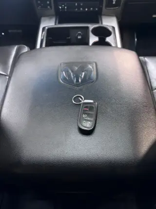 2015 RAM 1500 CREW CAB