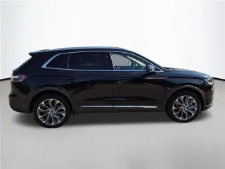 Lincoln Nautilus 2022 Reserve 4dr SUV