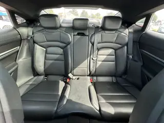 2022 PORSCHE TAYCAN