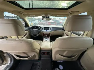 2012 HYUNDAI GENESIS