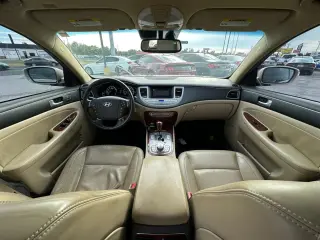 2012 HYUNDAI GENESIS