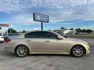 2012 HYUNDAI GENESIS