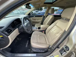 2012 HYUNDAI GENESIS