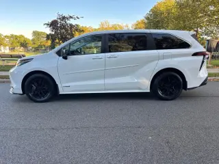 2021 Toyota SIENNA