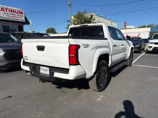 2024 Toyota TACOMA DOUBLE CAB