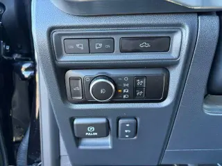 Ford F-150 2023 4x4 Lariat 4dr SuperCrew 5.5 ft. SB