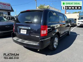 2010 Chrysler TOWN & COUNTRY