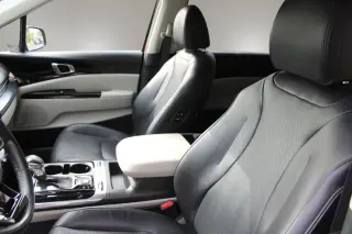 2023 Kia CARNIVAL