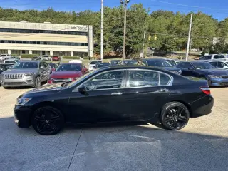 2017 HONDA ACCORD