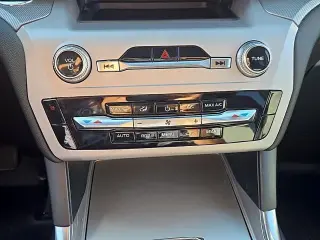 Ford Explorer 2023 AWD XLT SUV de 4 puertas