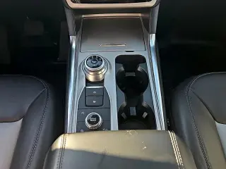 Ford Explorer 2023 AWD XLT SUV de 4 puertas