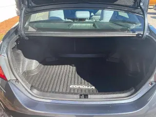 Toyota Corolla 2016 LE Plus Sedán 4 puertas