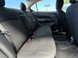 Mitsubishi Mirage G4 del año 2024